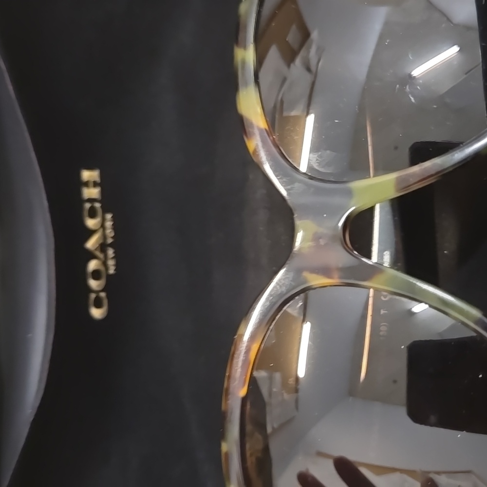Tortoise Shell Sunglasses - Picture 3 of 4